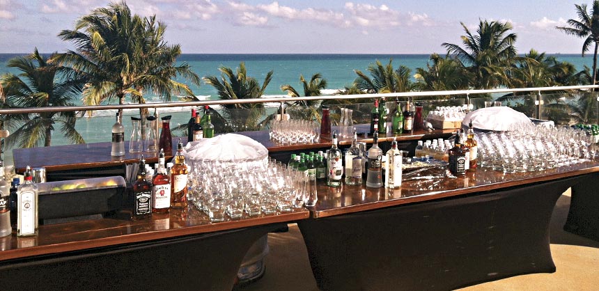 A bar setup at the oceanfront Fontainebleau Miami for The National Association of Television Program Executives, which has brought groups to the Fontainebleau for the past four years. Credit: Simon Wilkinson Photography