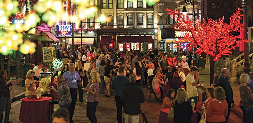 Rockwell Automation attendees like the atmosphere, the F&B and energy found on the Streets of New York — one of Universal Orlando's popular locations for a street party.