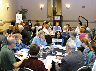 California innkeepers attend roundtable sessions discussing marketing, social media and more during the annual InnSpire Conference & Trade Show. Credit: Wowi Zowi Productions and CABBI