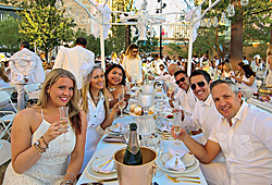 Diner en Blanc Las Vegas
