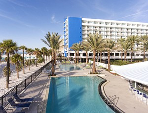 Pools---Hilton-Clearwater-Beach-Resort-&-Spa-400