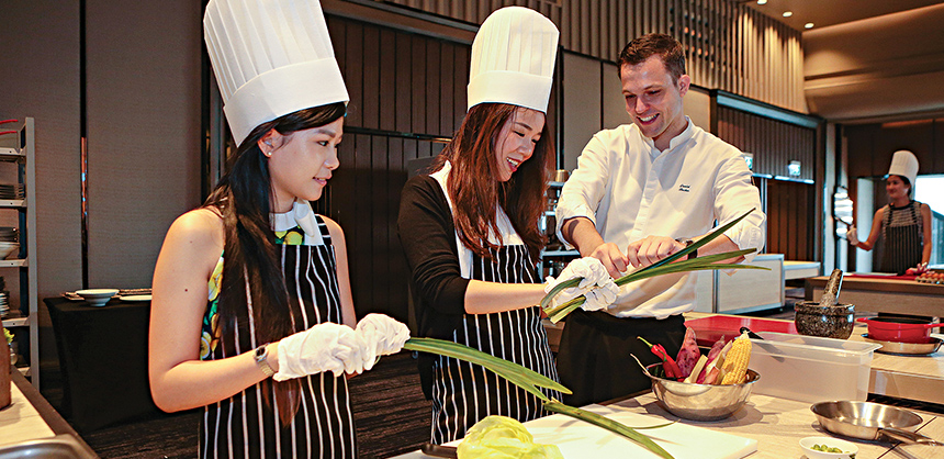 One very popular F&B trend is offering cooking classes or cooking demonstrations, which gives attendees a chance for a truly unforgettable experience at an event. Courtesy of Daniel Bucher