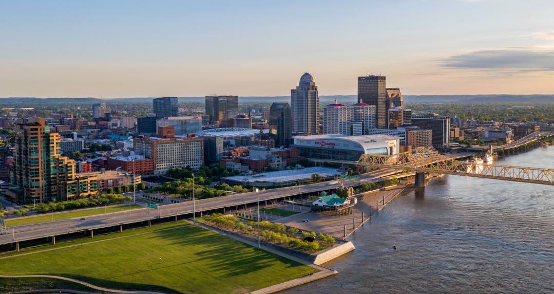 Louisville-Skyline-1_200813_131921_4739c54e174f66b55f651ecc1534086d