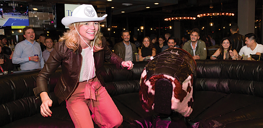 The American Academy of Periodontology recently held their organization’s 109th Annual Meeting in Austin with more than 4,000 attendees, at the Austin Convention Center, as well as the Hilton Austin, with some events, like the student and new periodontist reception, taking place at off-site venues, like Bull and Bowl (pictured). Photo by Erchel Raymond