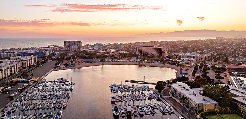 Picturesque Marina del Rey is conveniently located near attractions such as Santa Monica’s Third Street Promenade, which offers a wide variety of restaurants and shopping. Courtesy of Marina del Rey Tourism Board